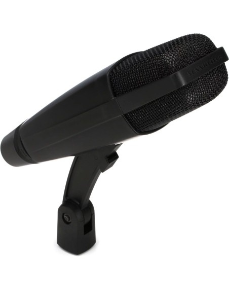 LOCATION - SENNHEISER MD421