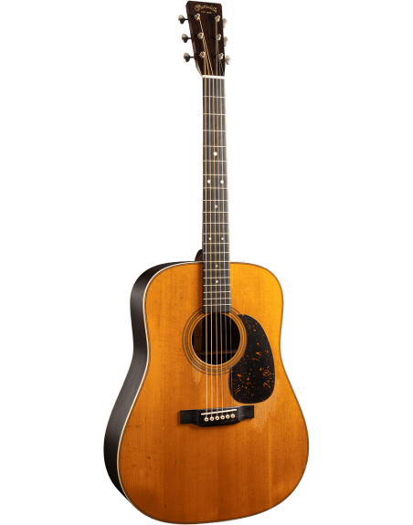 MARTIN D-28 STREET LEGEND